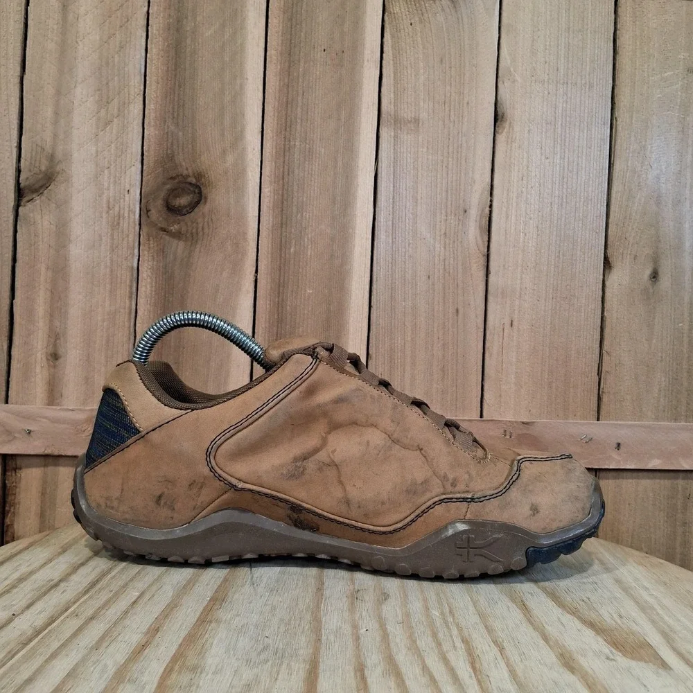 KURU chicane shoes